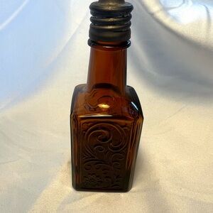 Vintage Amber Glass Stetson Cologne Bottle w/lid.